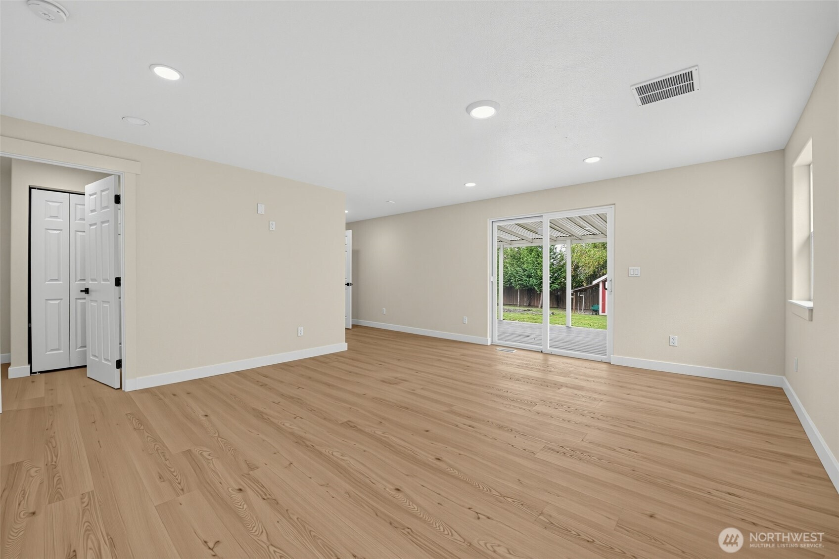 24210 102nd Avenue Ct Property Photo 7