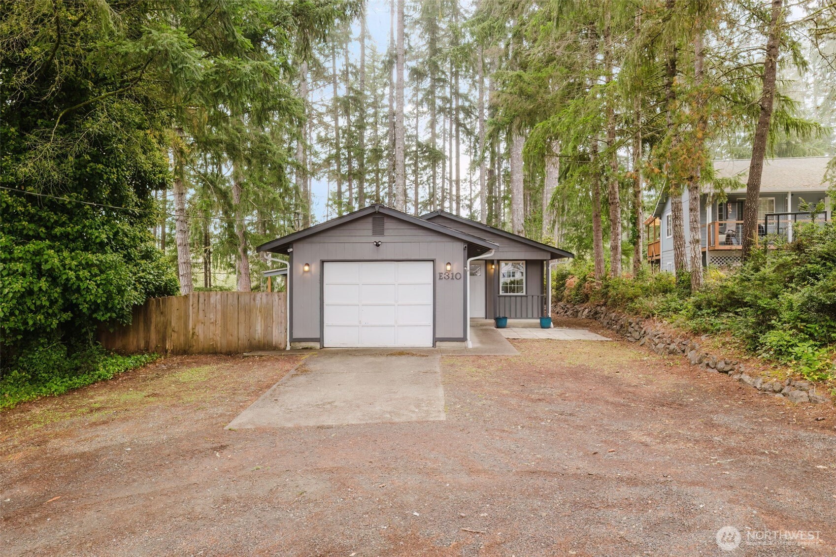 310 E Road Of Tralee Property Photo 1