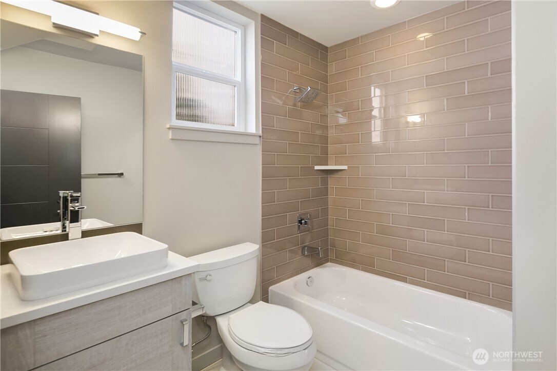 6211 9th Avenue A Property Photo 8