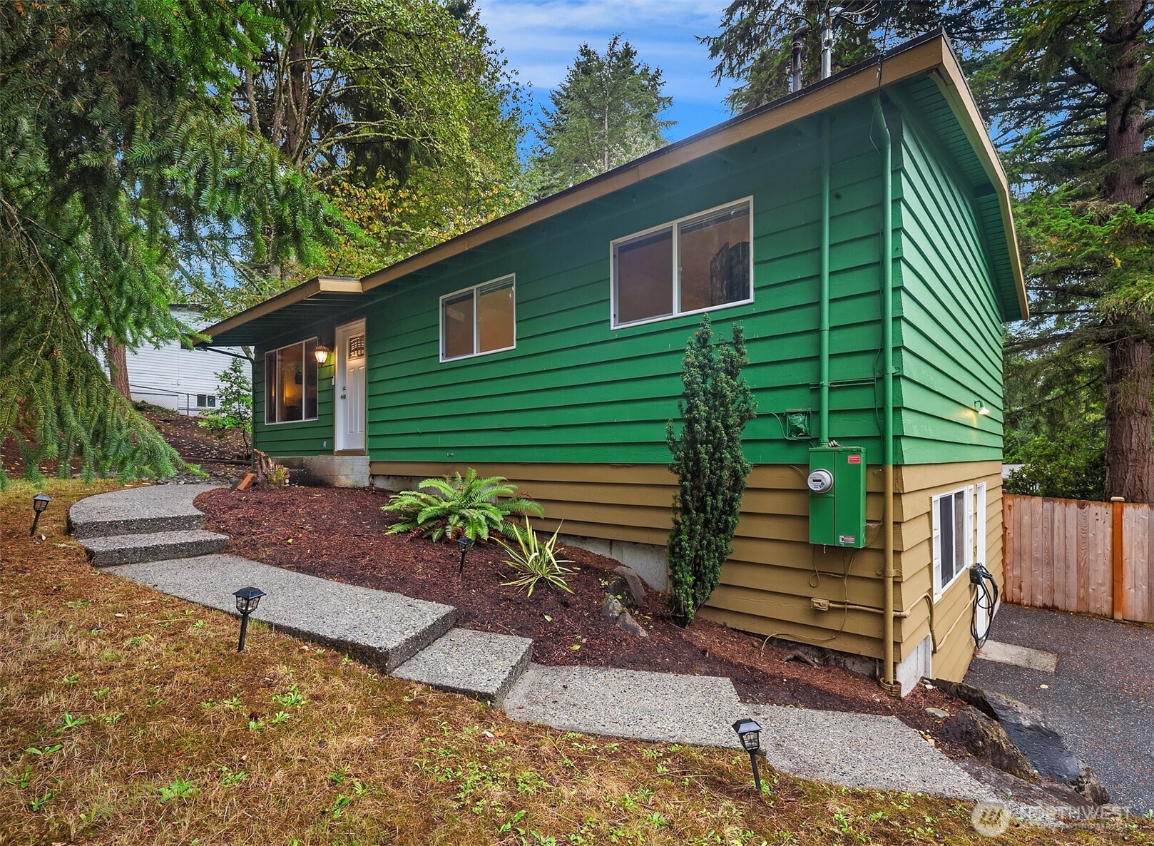 14622 57th Place Property Photo 1