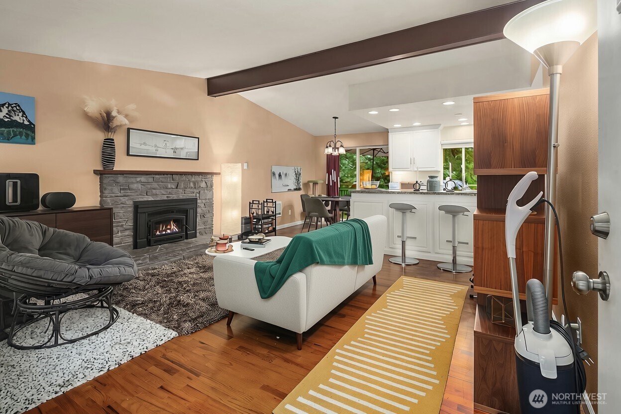 14622 57th Place Property Photo 3
