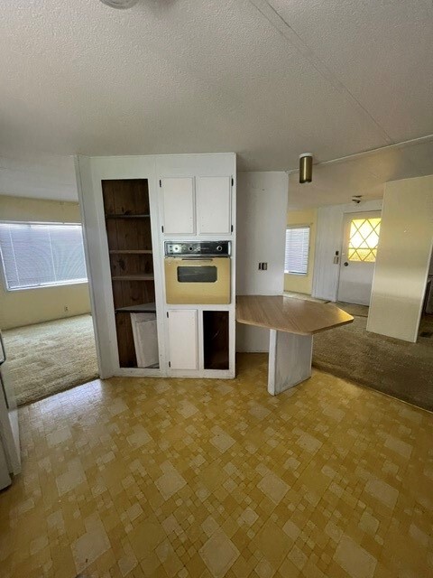 3832 164th Street 16 Property Photo 3
