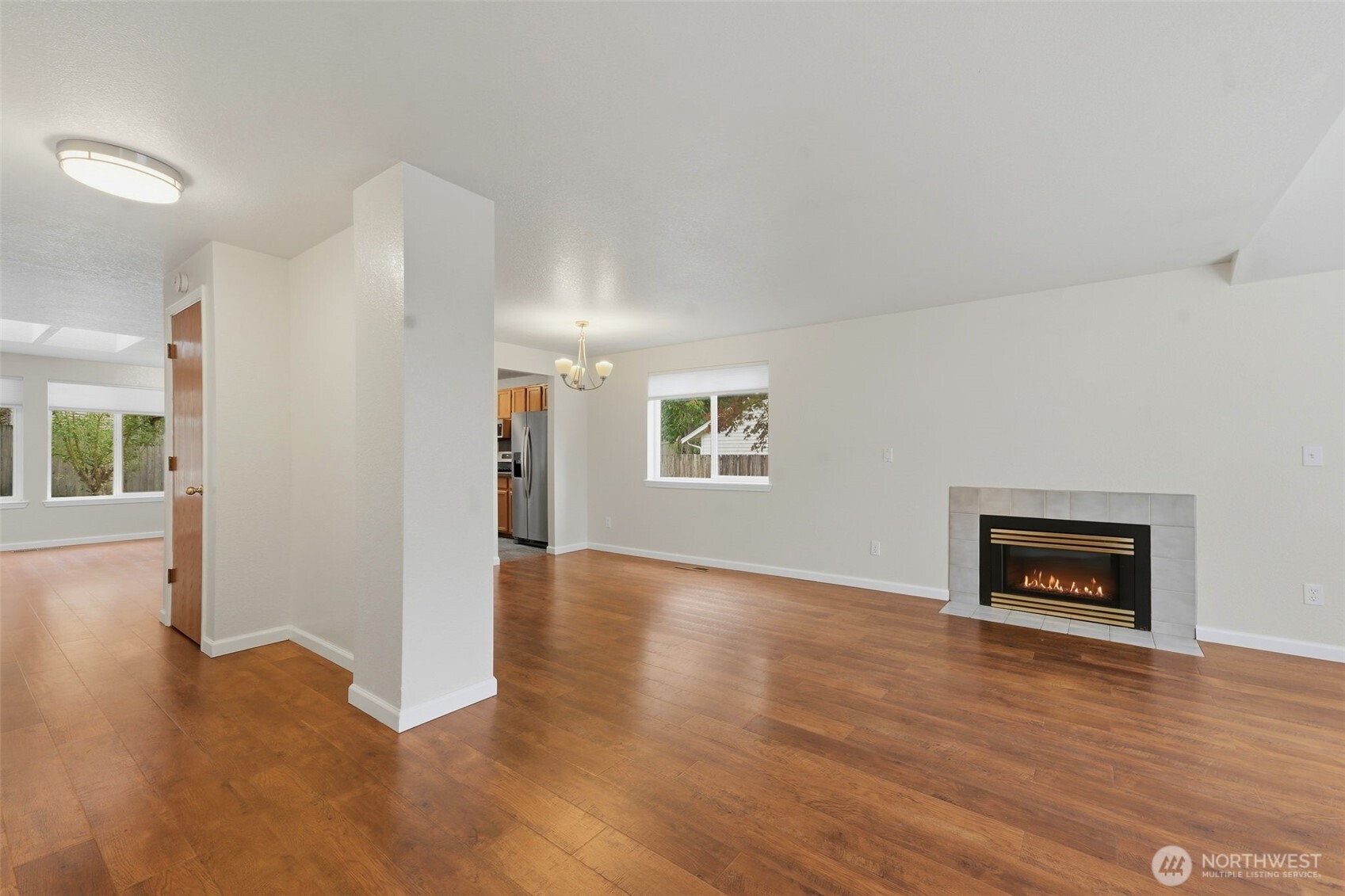 1309 Scarlet Oak Drive Property Photo 2