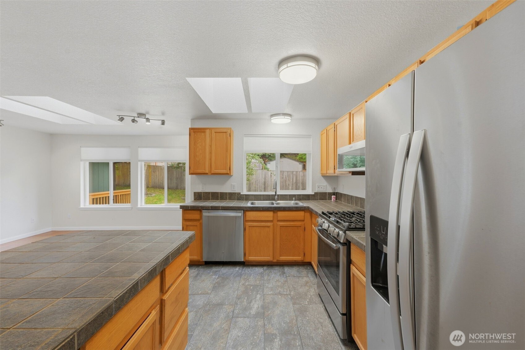 1309 Scarlet Oak Drive Property Photo 7
