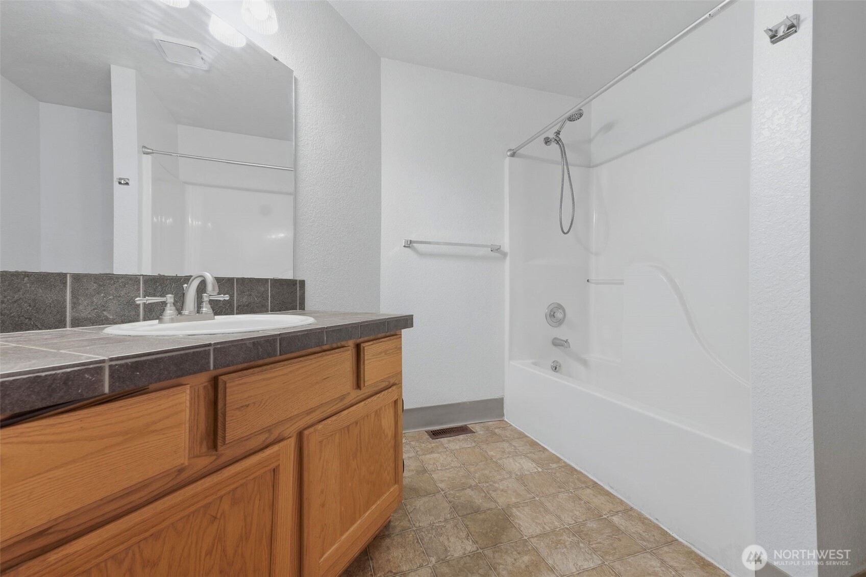 1309 Scarlet Oak Drive Property Photo 19