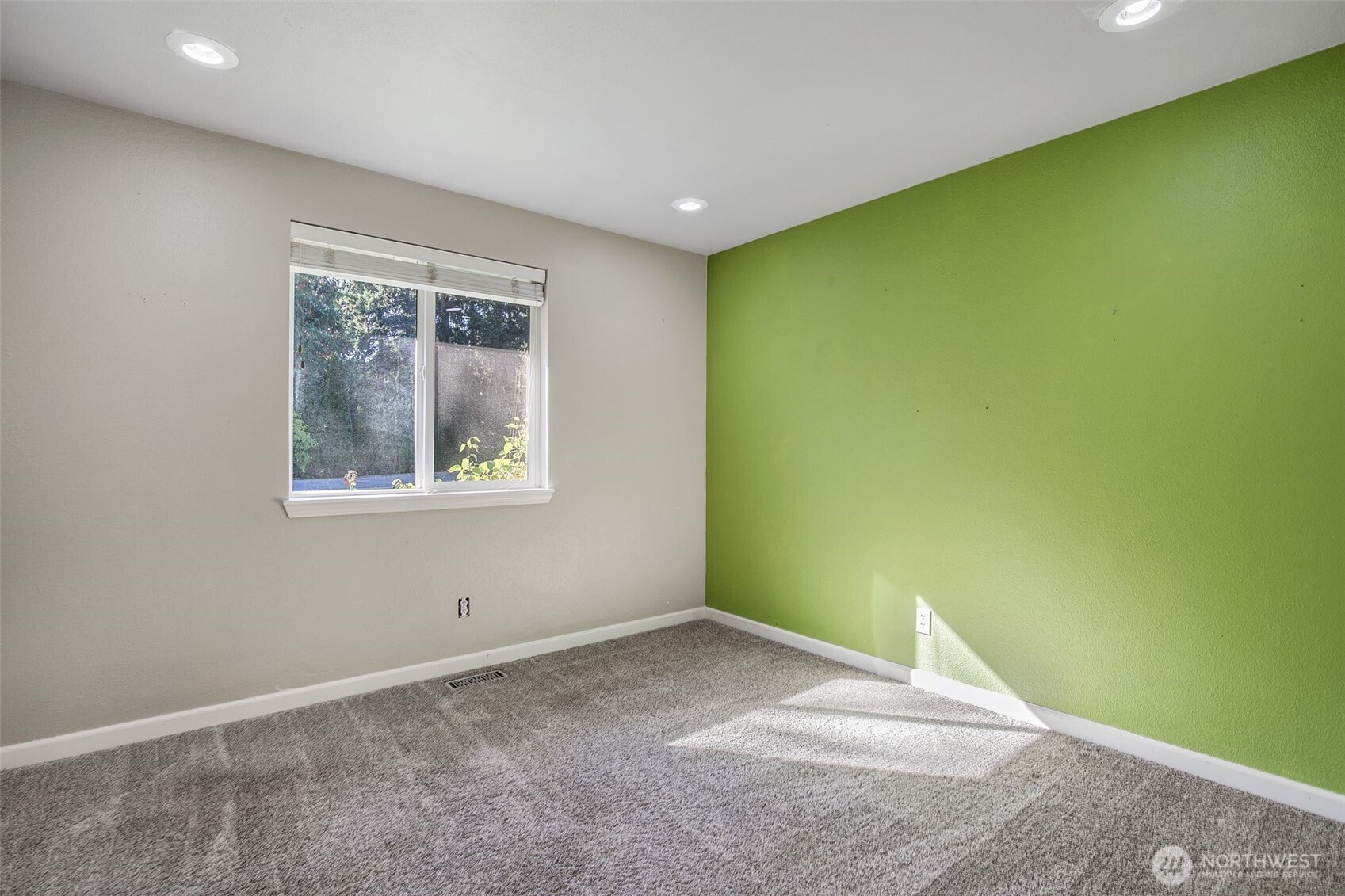 4501 W Tapps Drive Property Photo 17