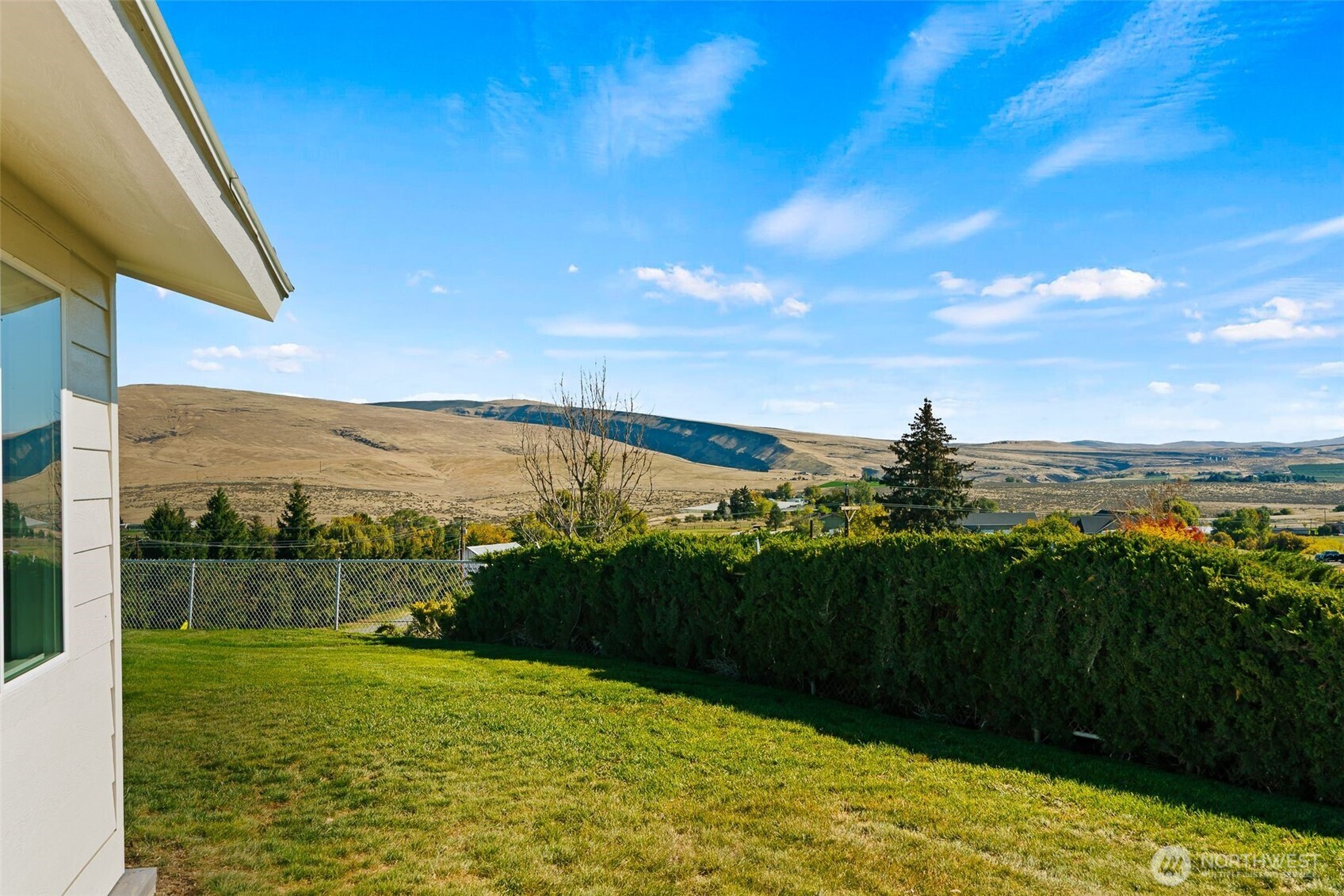 3670 N Wenas Property Photo 33