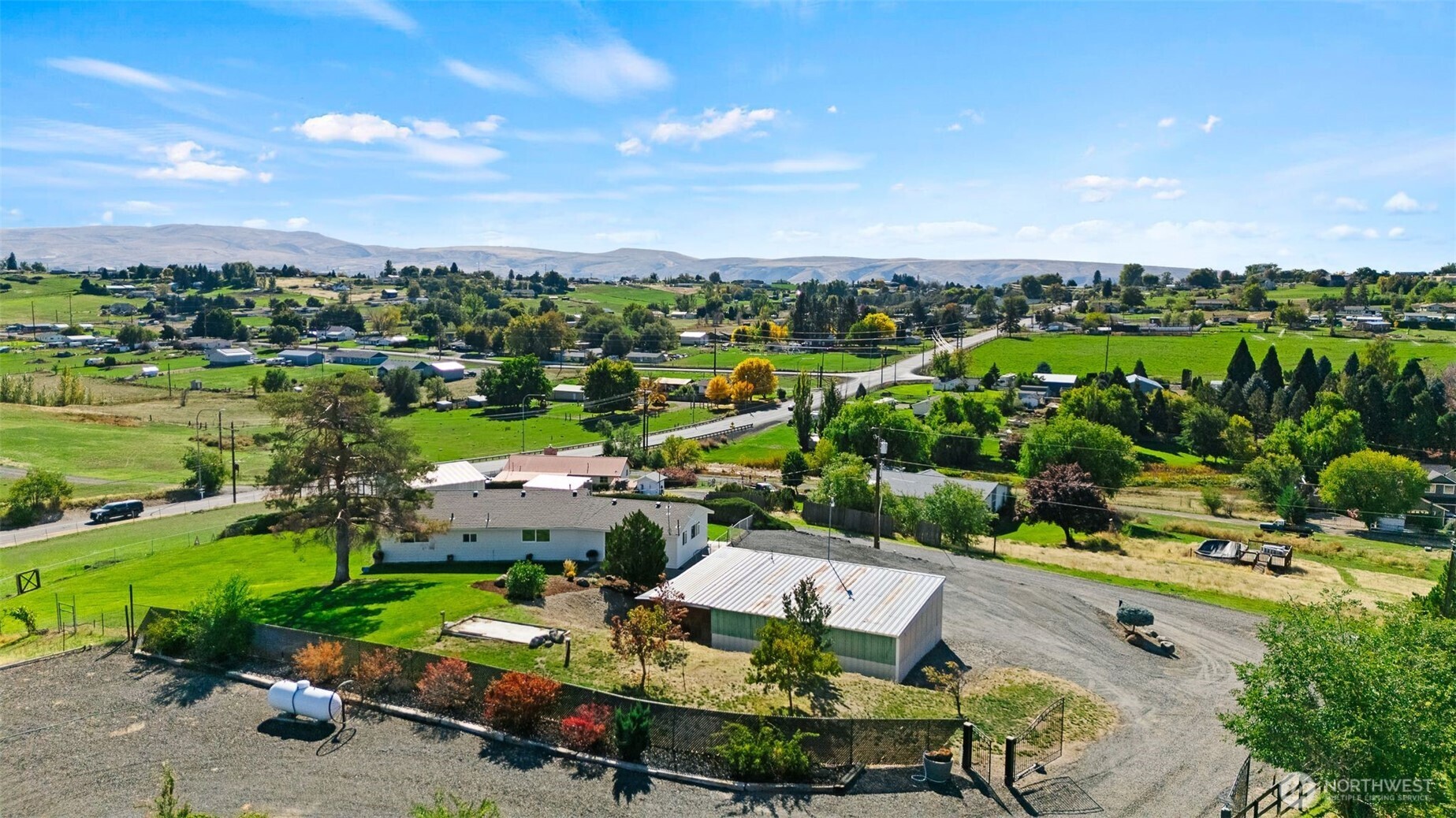3670 N Wenas Property Photo 39