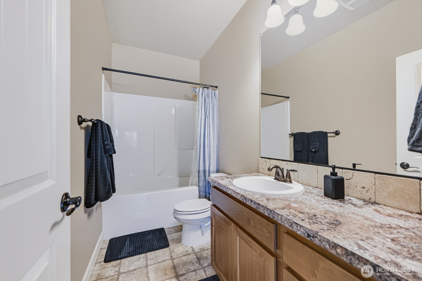 4708 W Warbler Street Property Photo 18