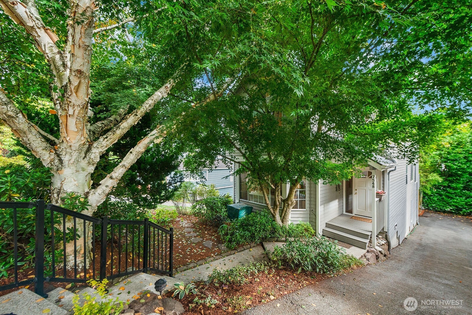 7548 Ravenna Avenue Property Photo 2
