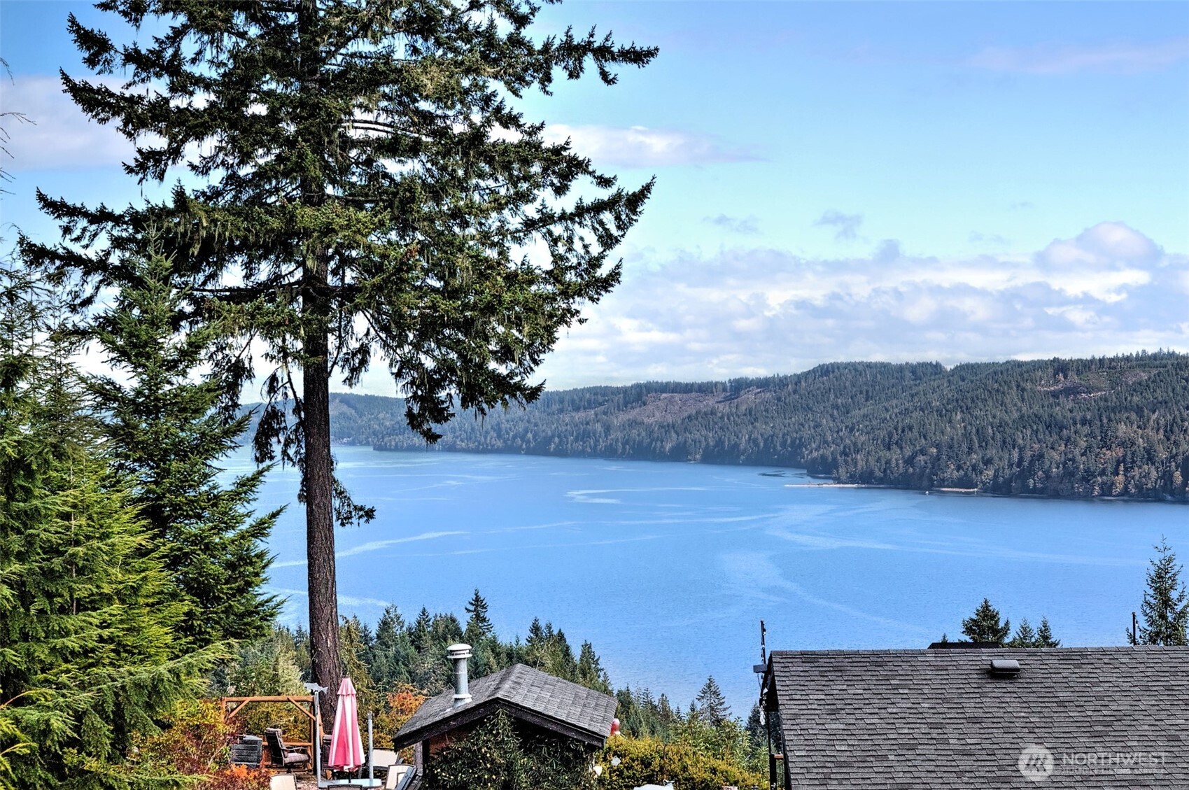 140 N Spindrift Drive Property Photo 1