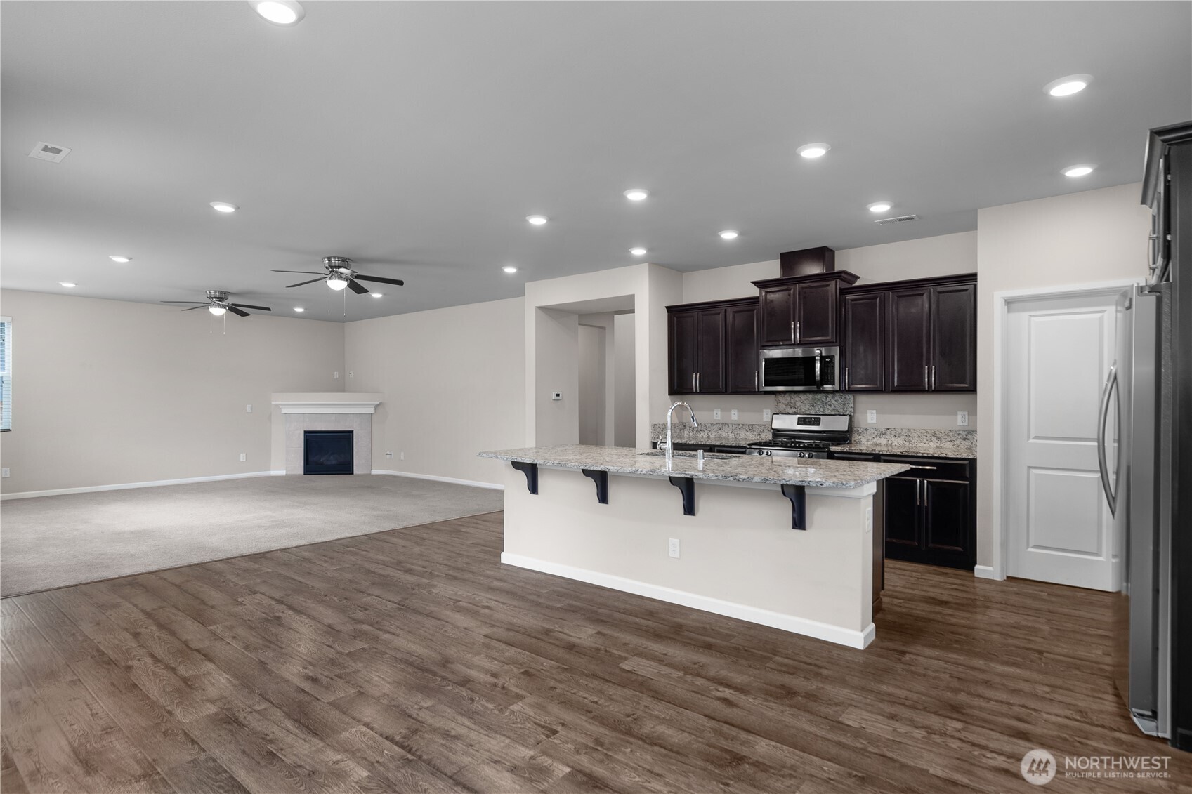 7040 Desperado Drive Property Photo 8