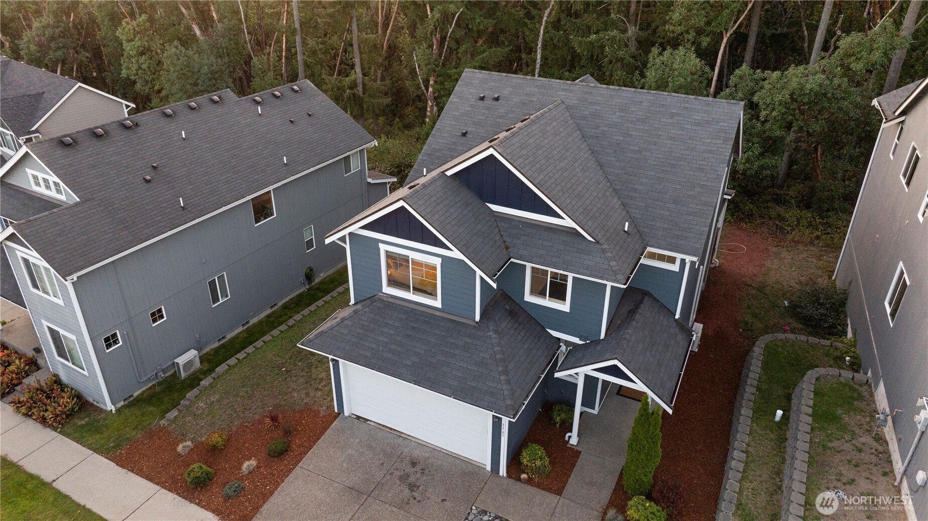 2305 Seringa Avenue Property Photo 2