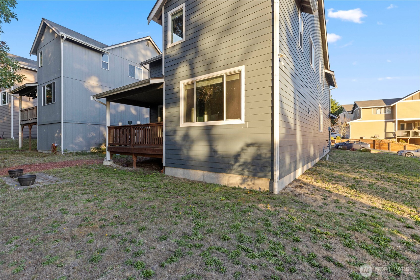 2305 Seringa Avenue Property Photo 30