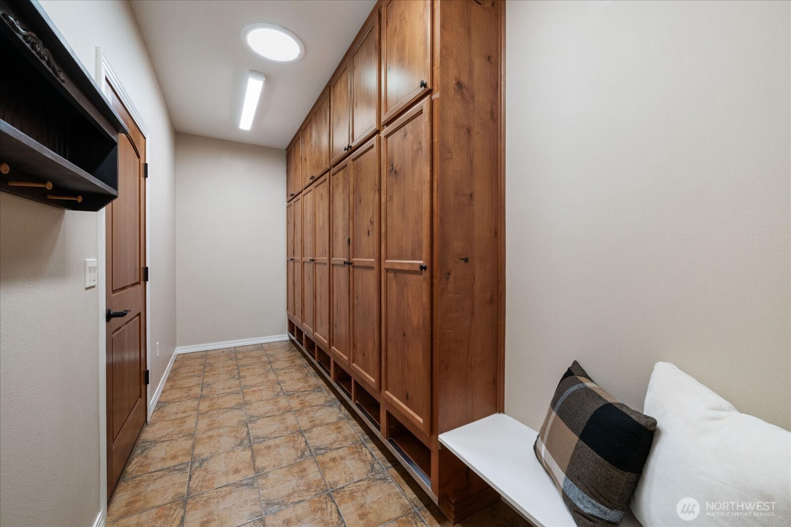 457 Royal Ann Court Property Photo 18