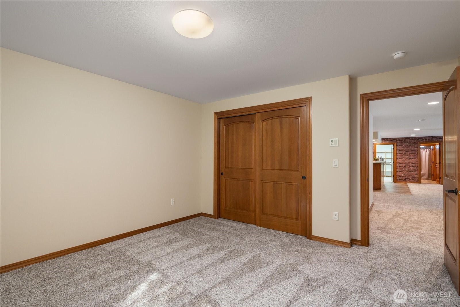 457 Royal Ann Court Property Photo 34