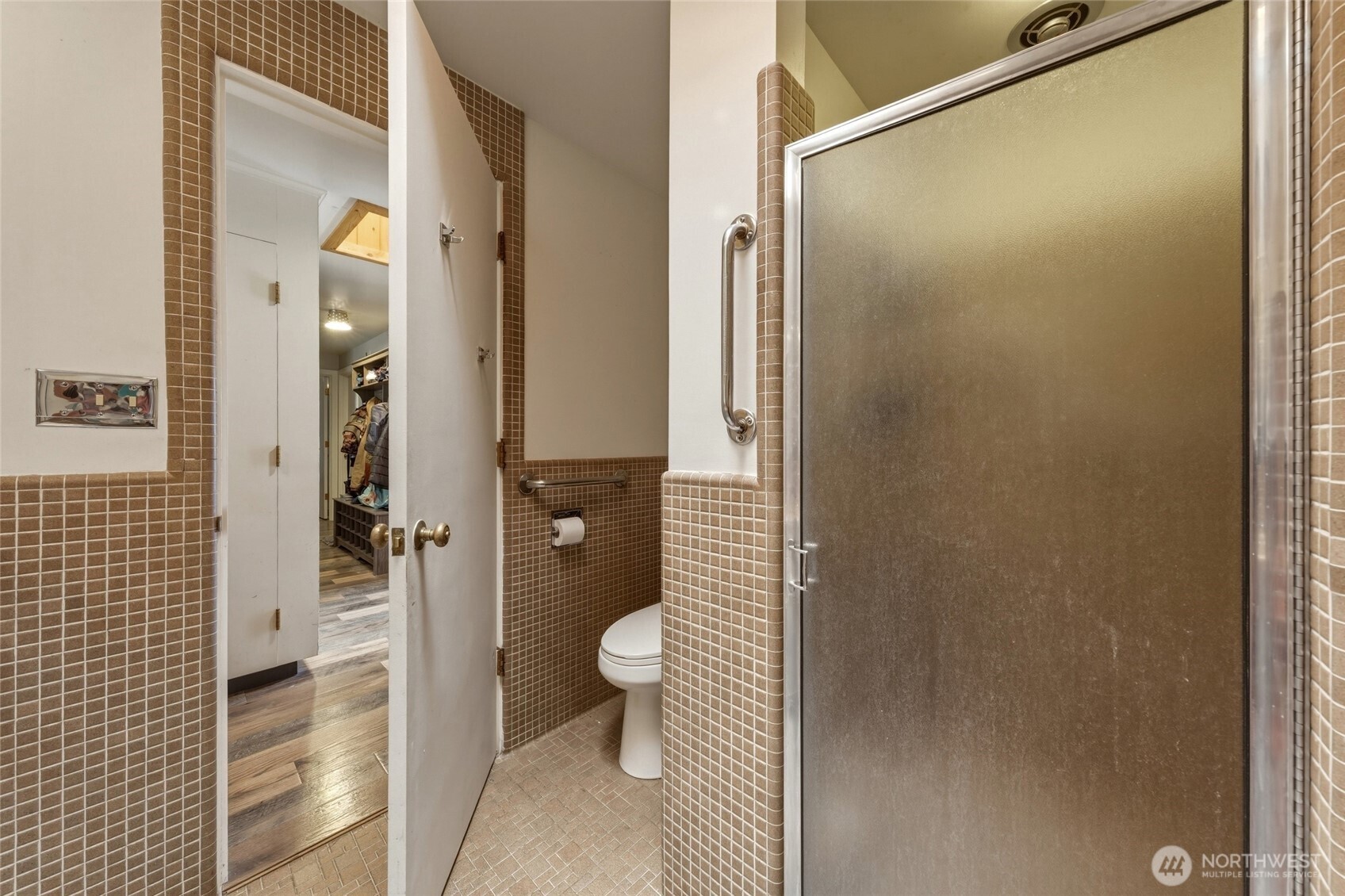 510 E Washington Street Property Photo 17