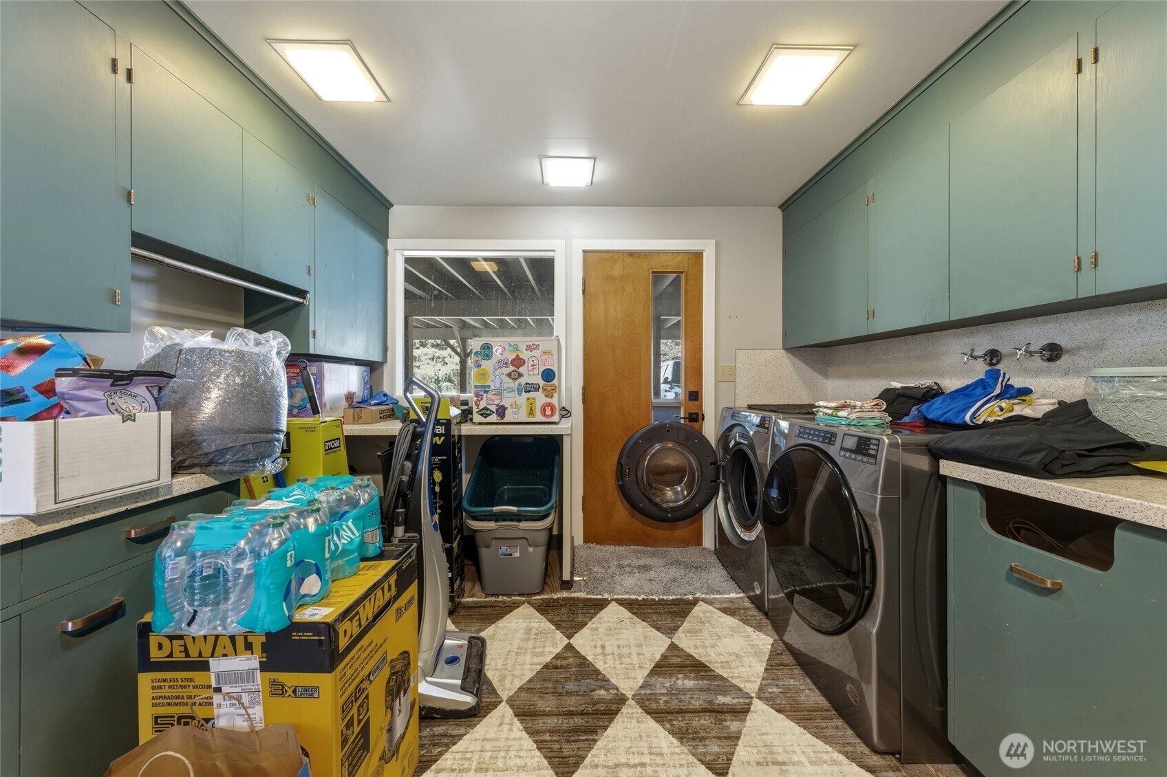 510 E Washington Street Property Photo 23