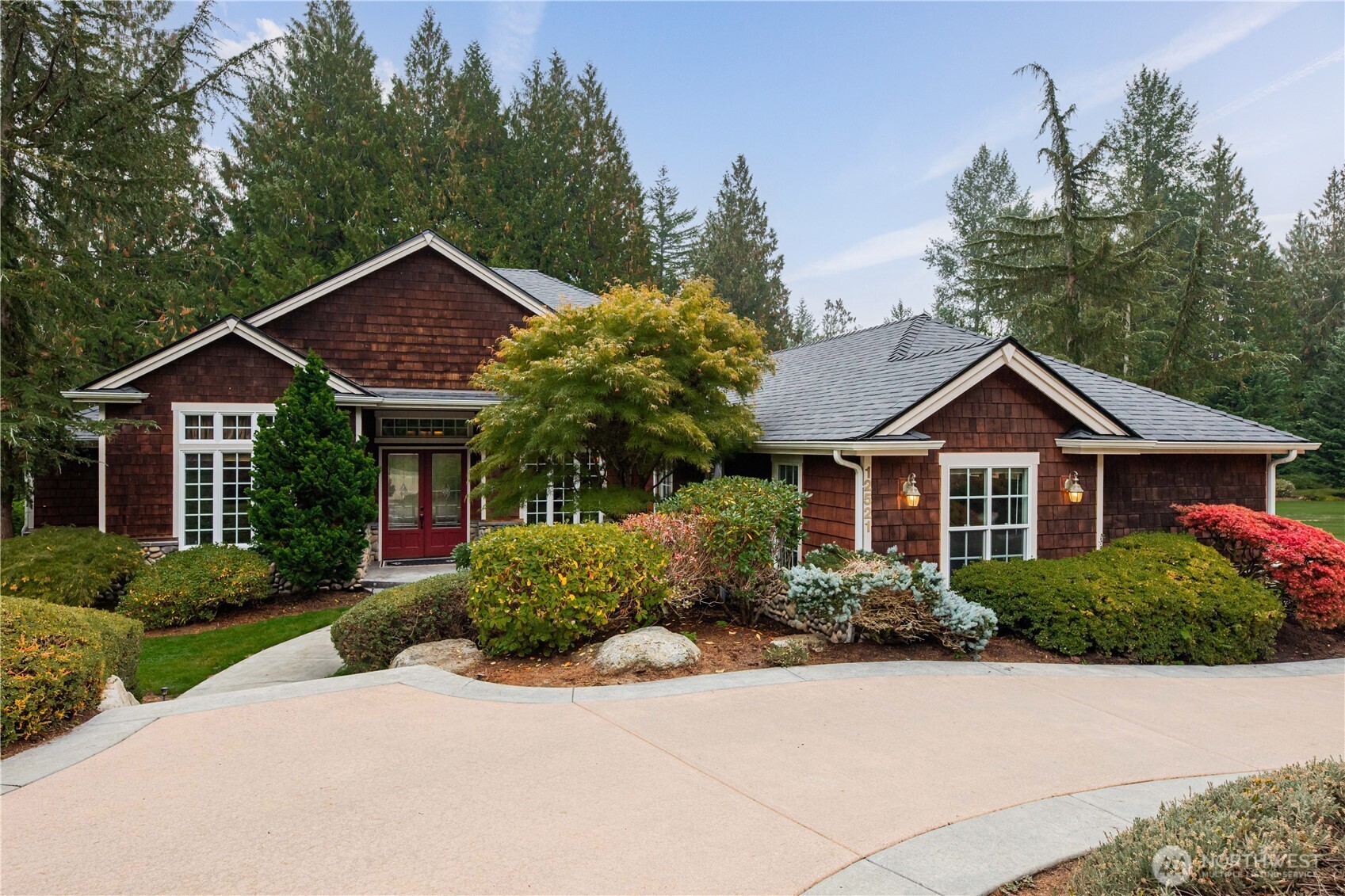 12521 6th Avenue Property Photo 1