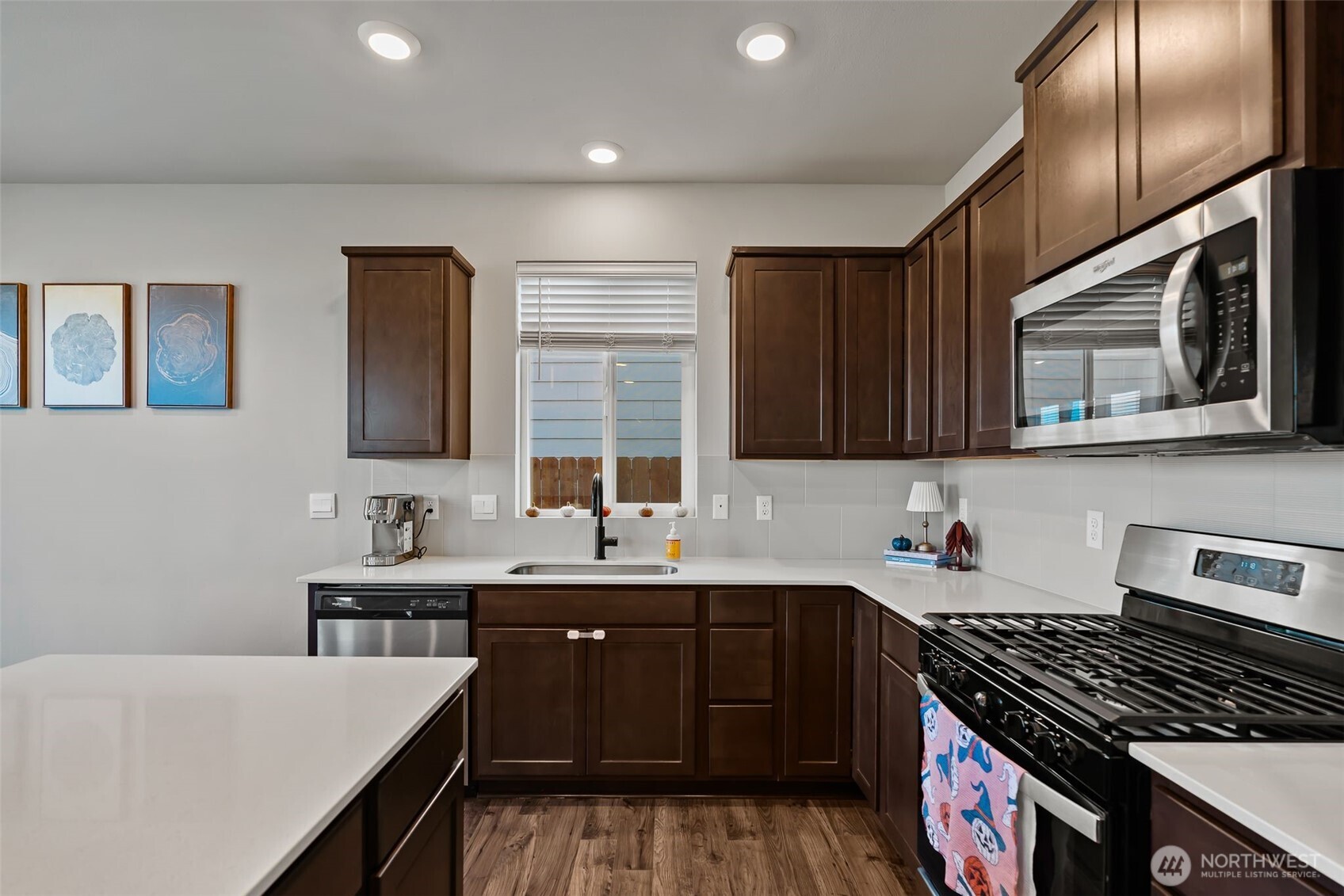 2972 Longhorn Loop Property Photo 12