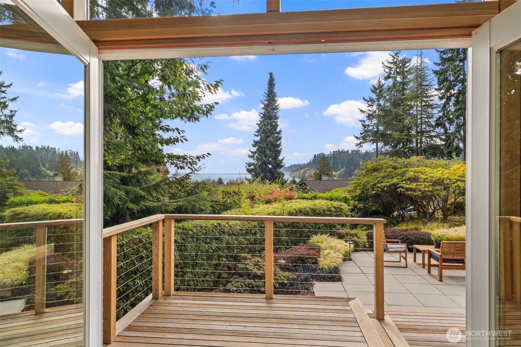 9796 Ne Murden Cove Drive Property Photo 17