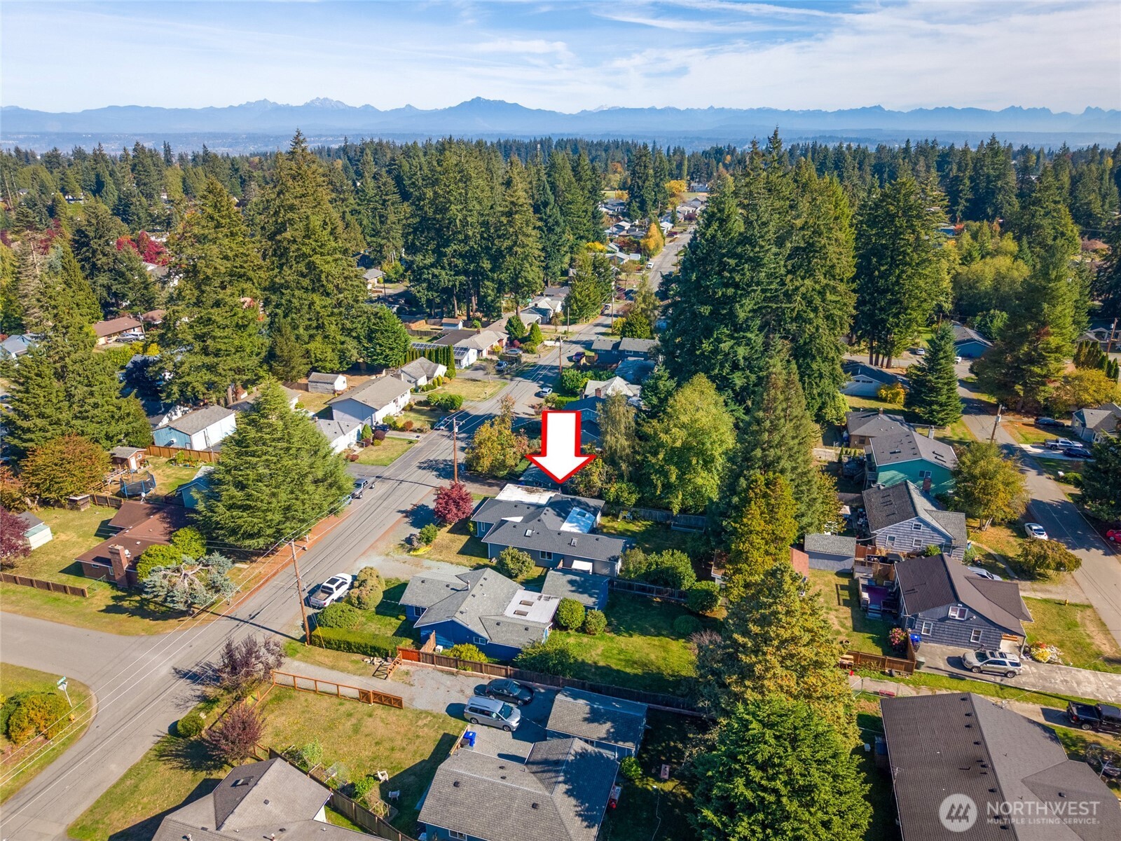 24 E Beech Street Property Photo 19