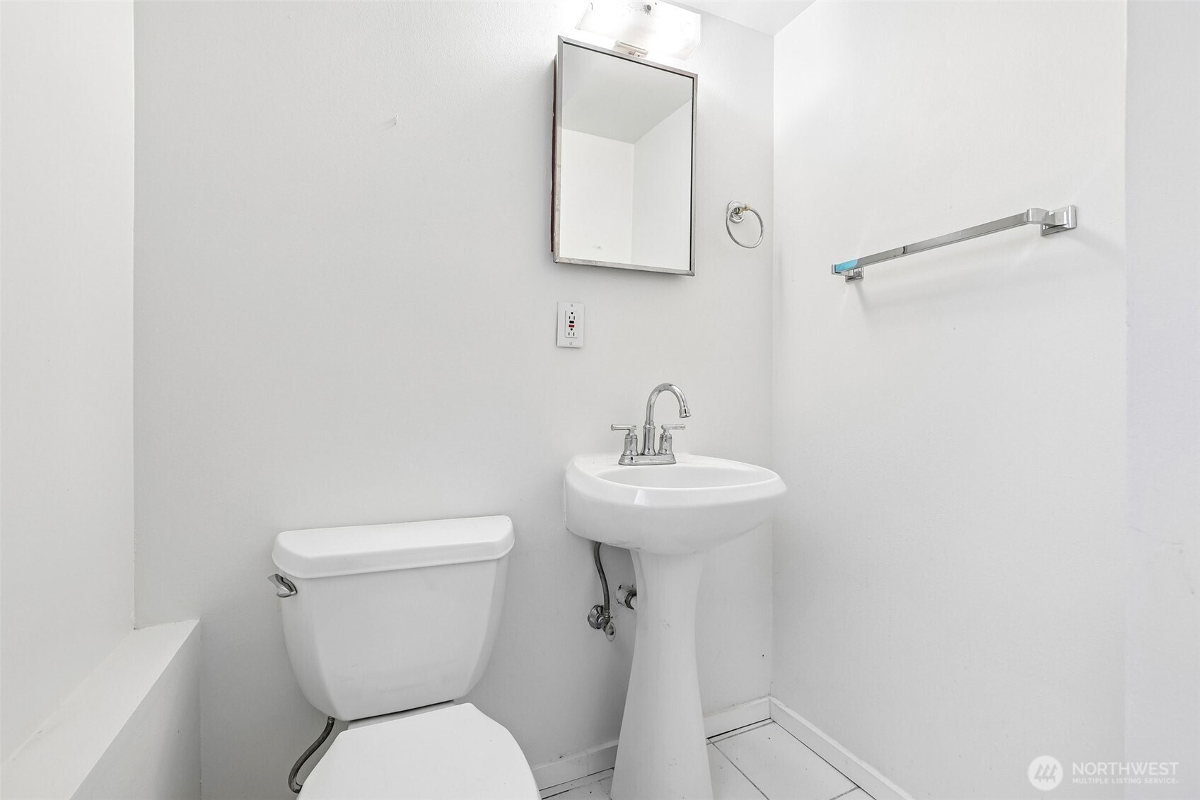 7721 Ne 24th Street Property Photo 32