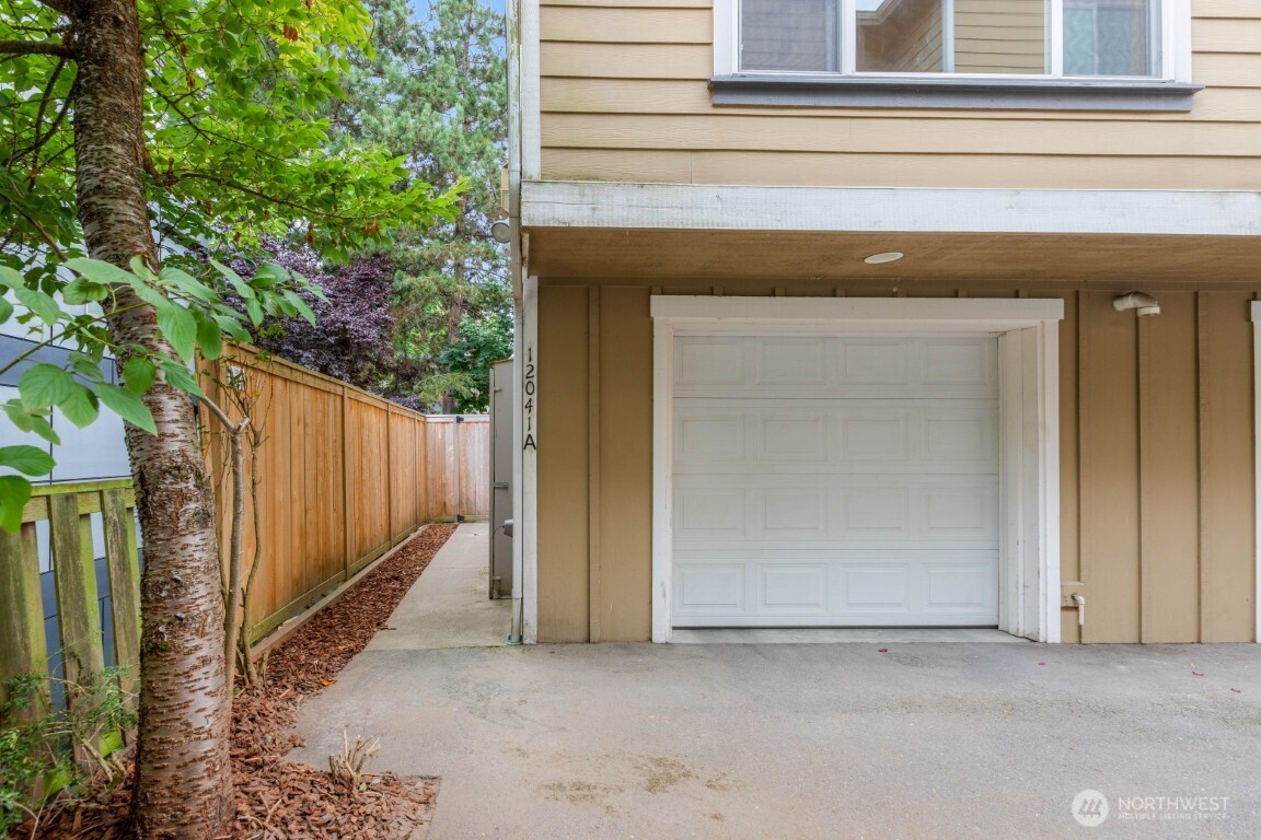 12041 33rd Avenue A Property Photo 3