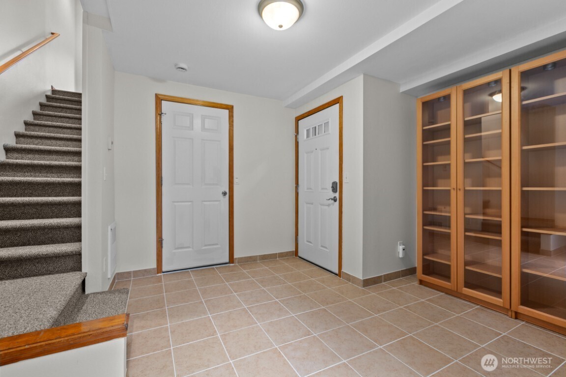 12041 33rd Avenue A Property Photo 7