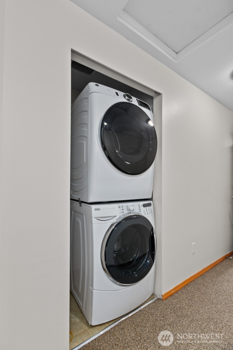 12041 33rd Avenue A Property Photo 23