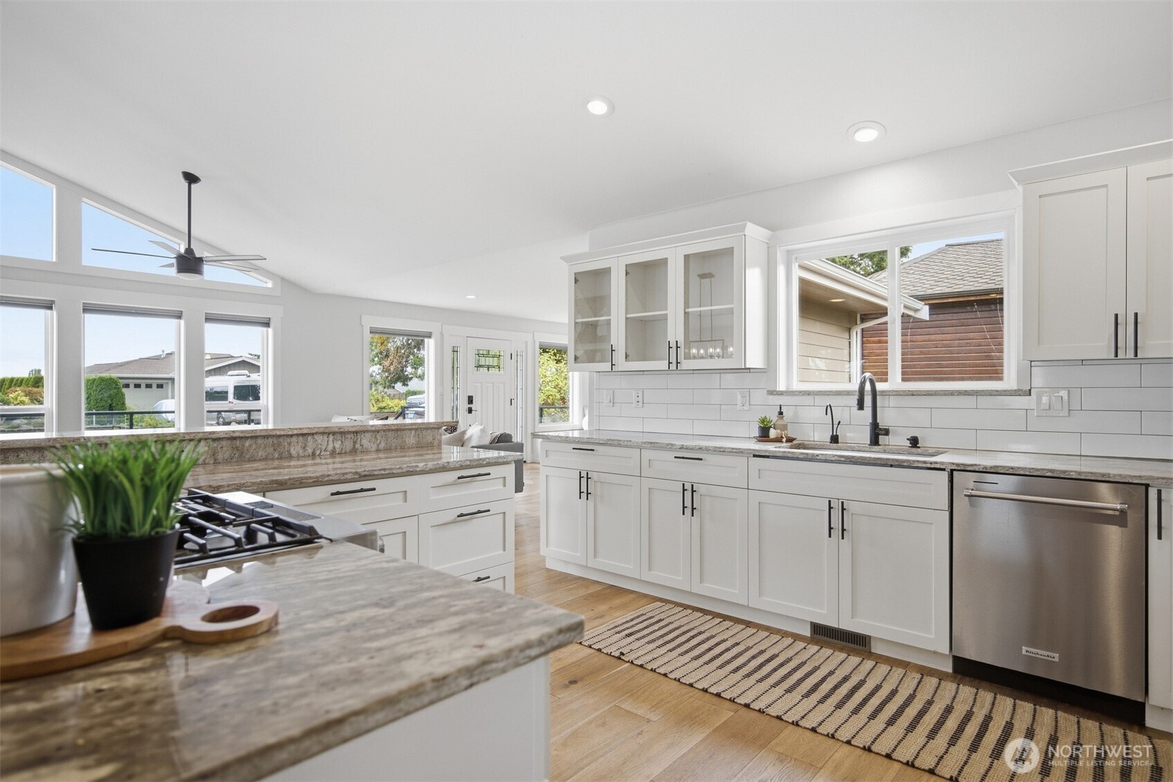 8153 Comox Road Property Photo 10