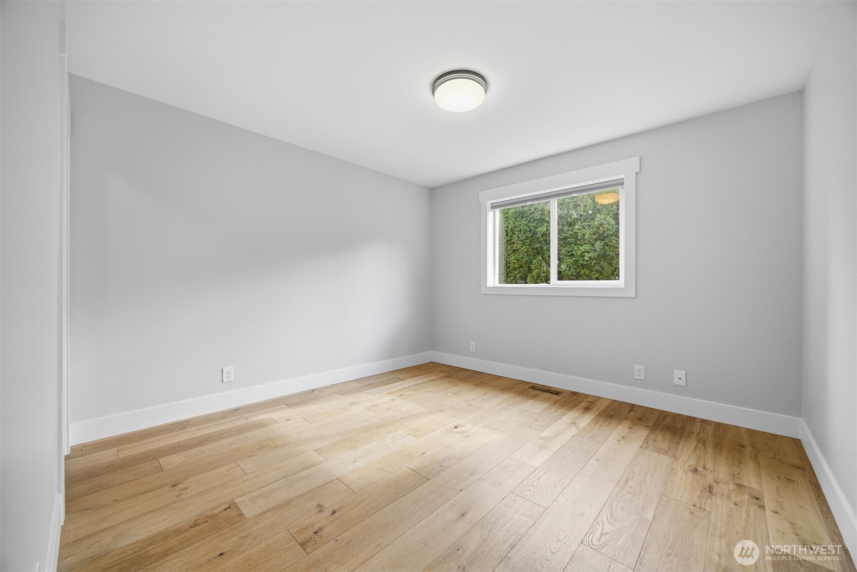 8153 Comox Road Property Photo 22