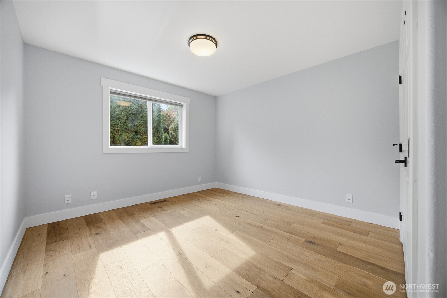 8153 Comox Road Property Photo 23