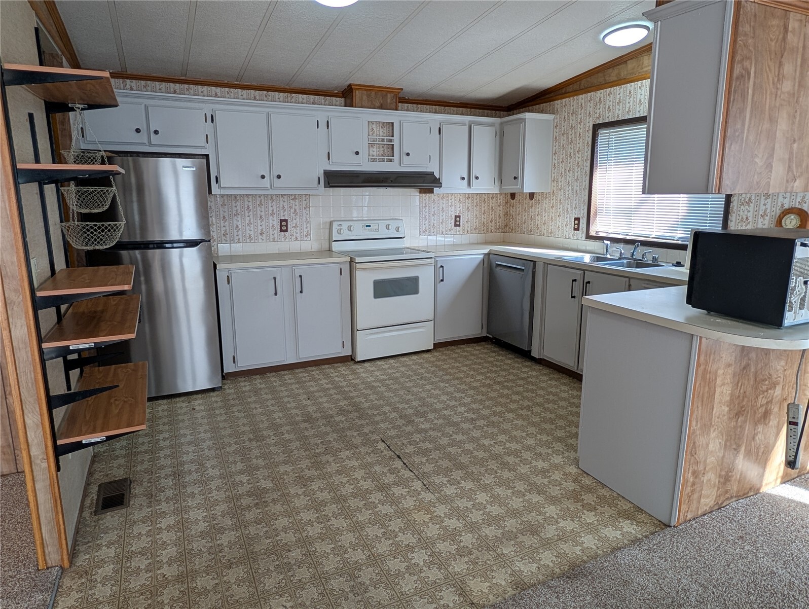 17810 25th Avenue Property Photo 9