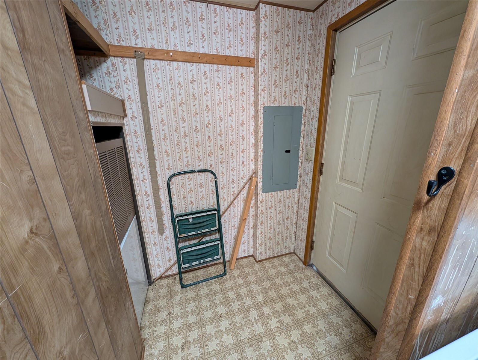 17810 25th Avenue Property Photo 11