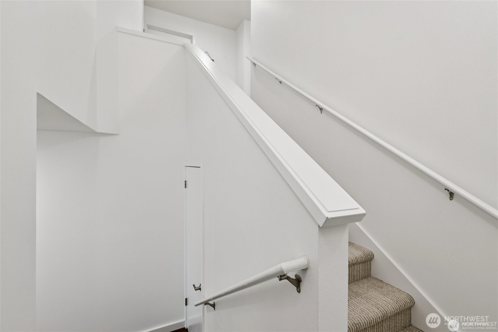 1425 Dexter Avenue 611 Property Photo 22