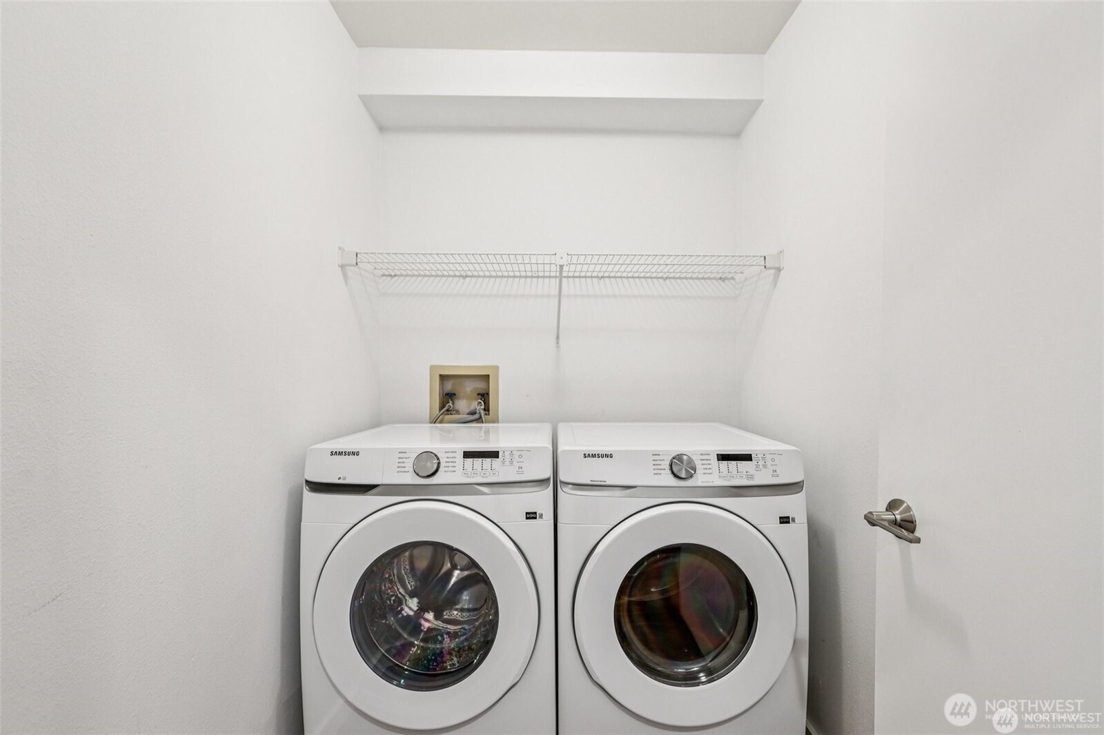 1425 Dexter Avenue 611 Property Photo 23