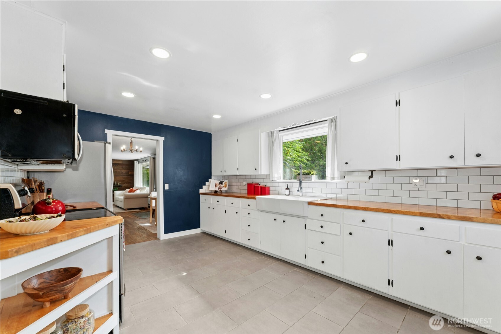 10418 Park Avenue Property Photo 8