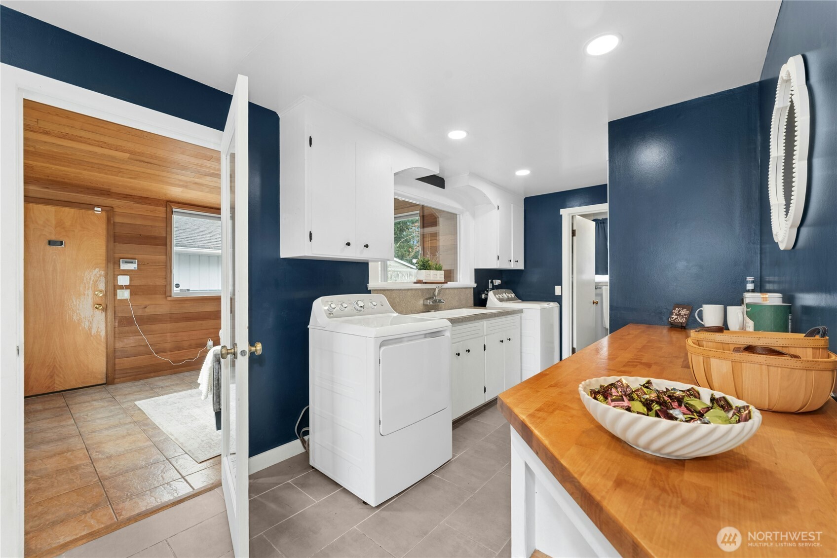 10418 Park Avenue Property Photo 10