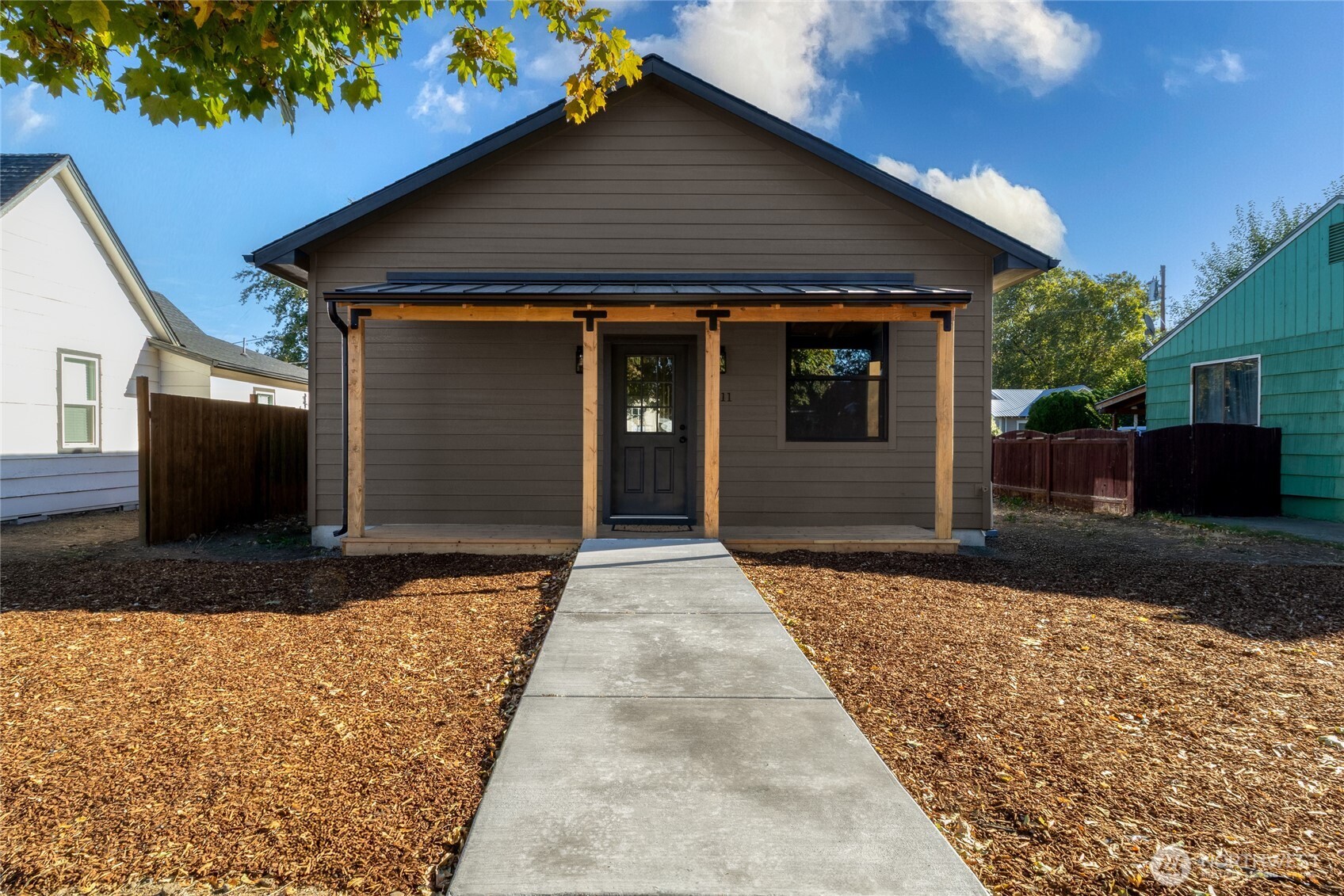1211 Chestnut Street Property Photo 1