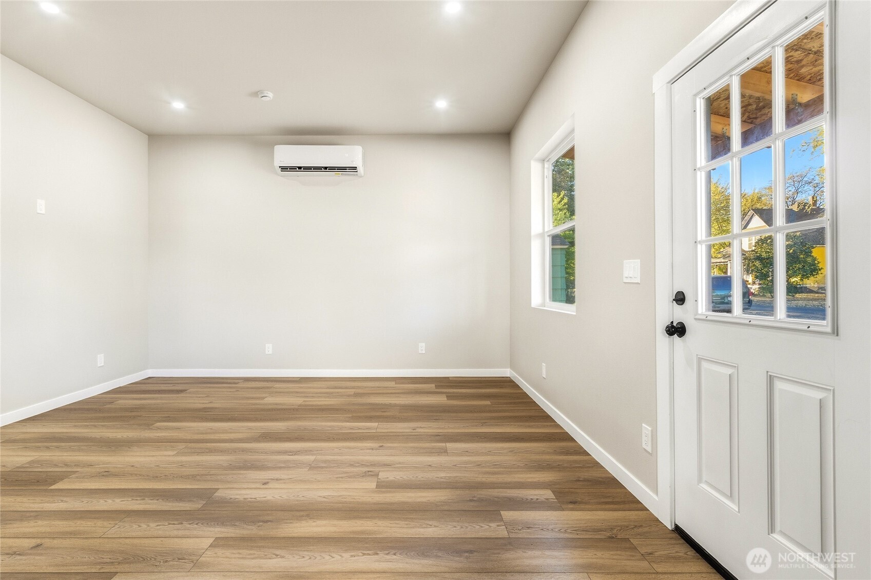 1211 Chestnut Street Property Photo 6