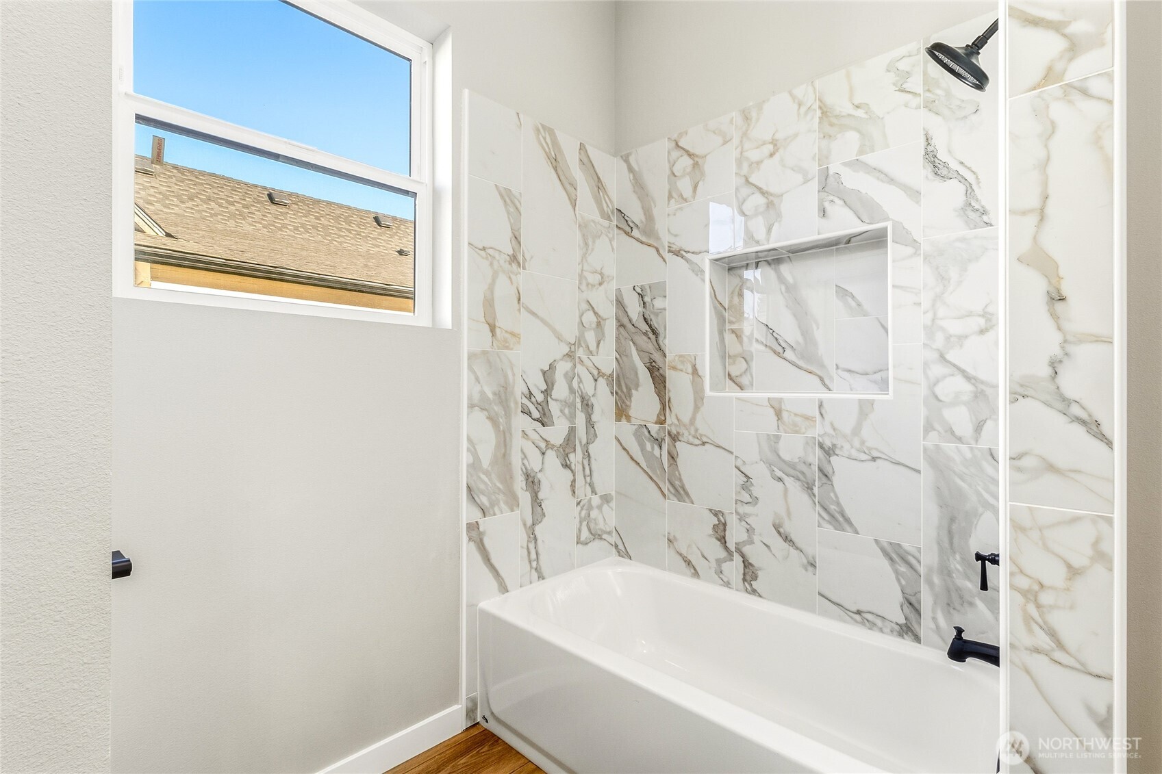 1211 Chestnut Street Property Photo 14