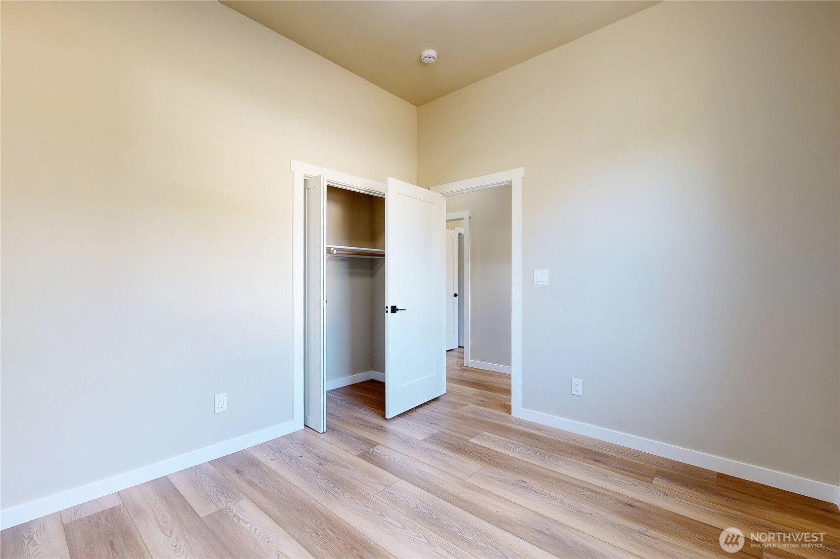 1211 Chestnut Street Property Photo 15