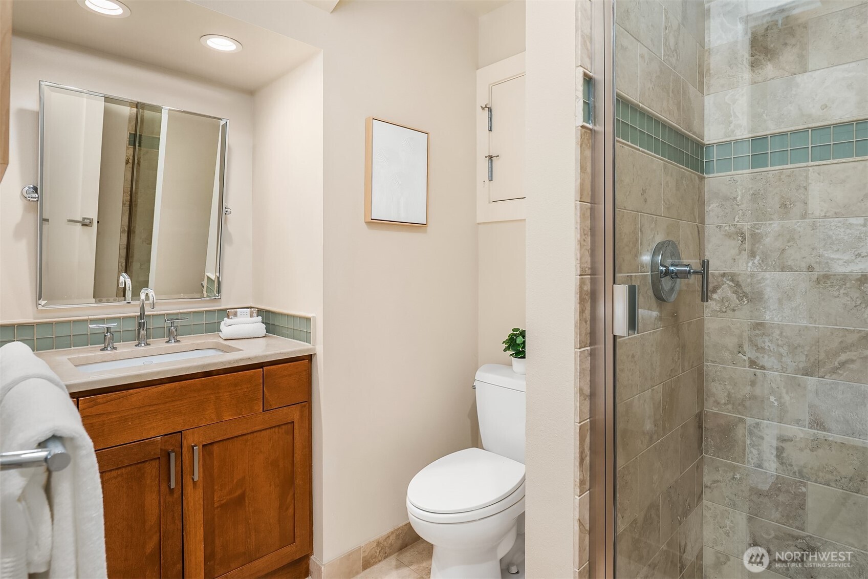 5770 Ashworth Avenue Property Photo 34