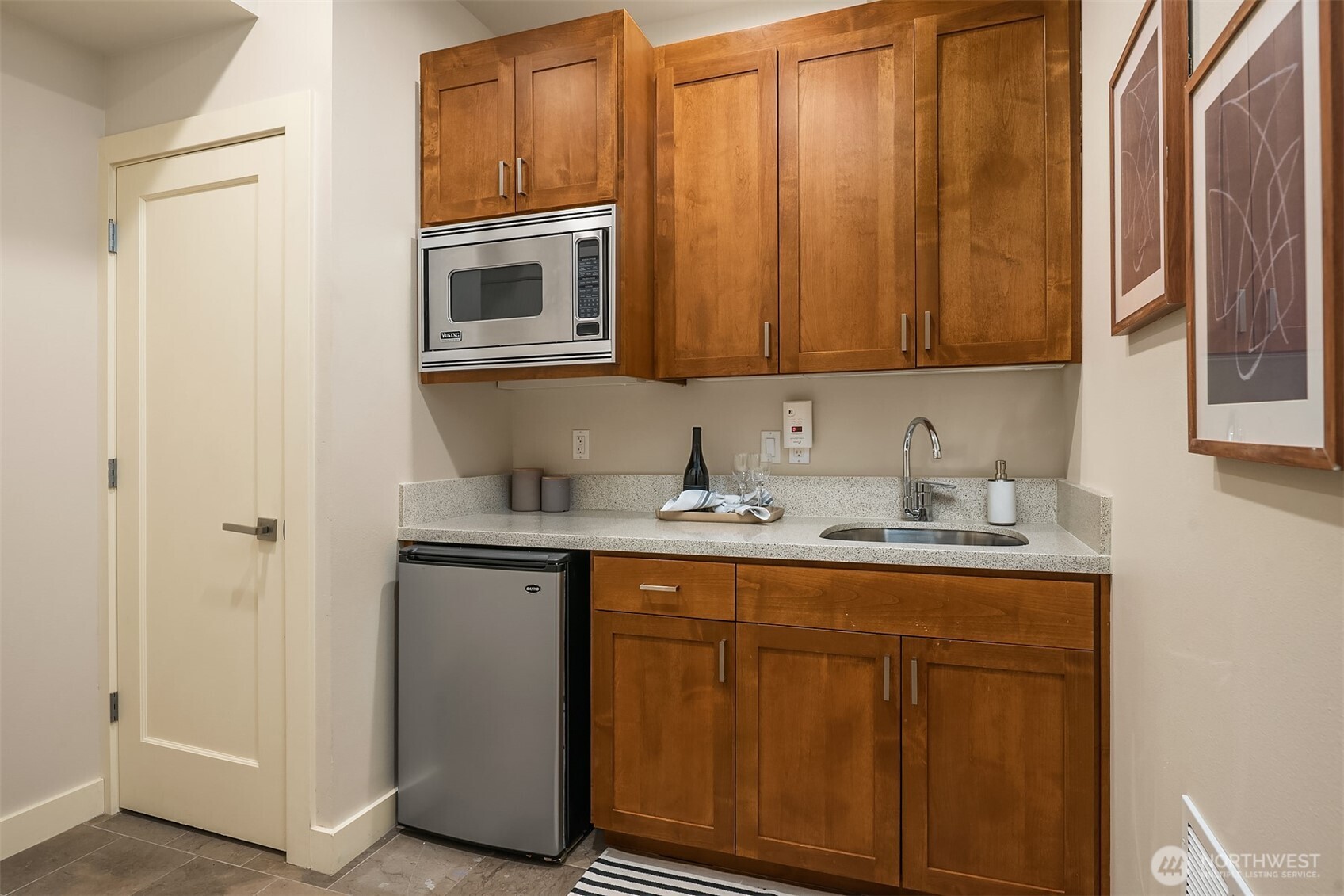 5770 Ashworth Avenue Property Photo 37