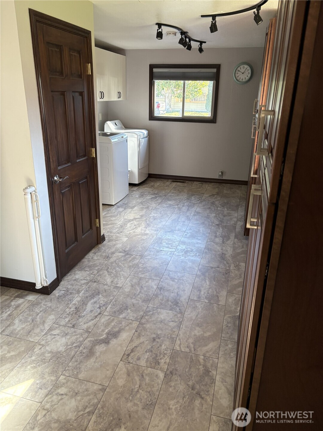219 N Juniper Property Photo 18