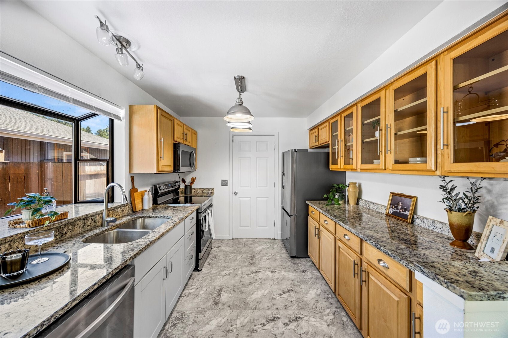 2825 I Street Property Photo 11