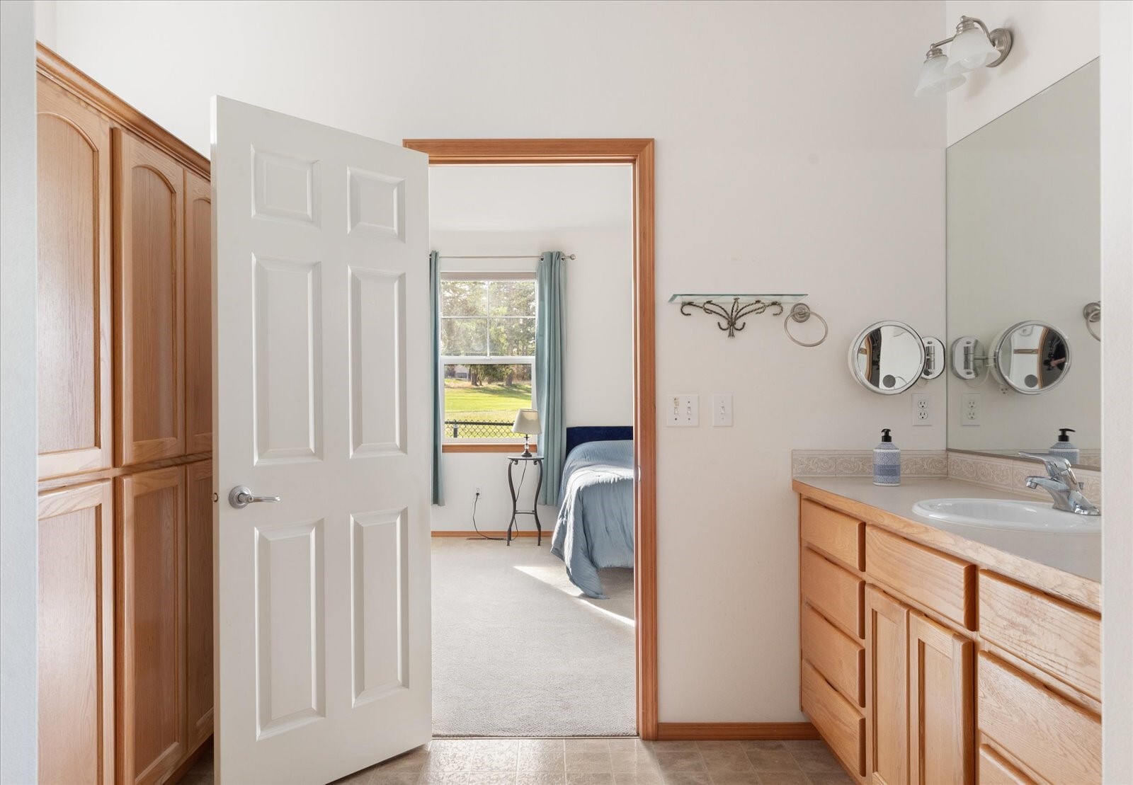 1325 Sw Xavier Drive Property Photo 18