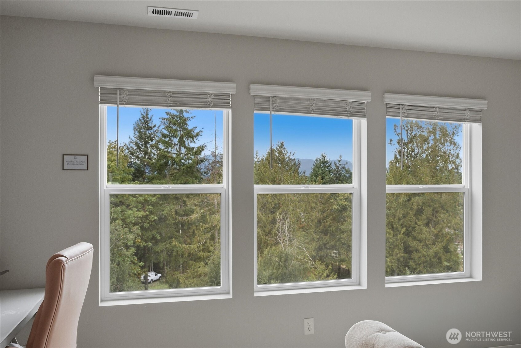 1685 Ne Halden Glen Drive Property Photo 24
