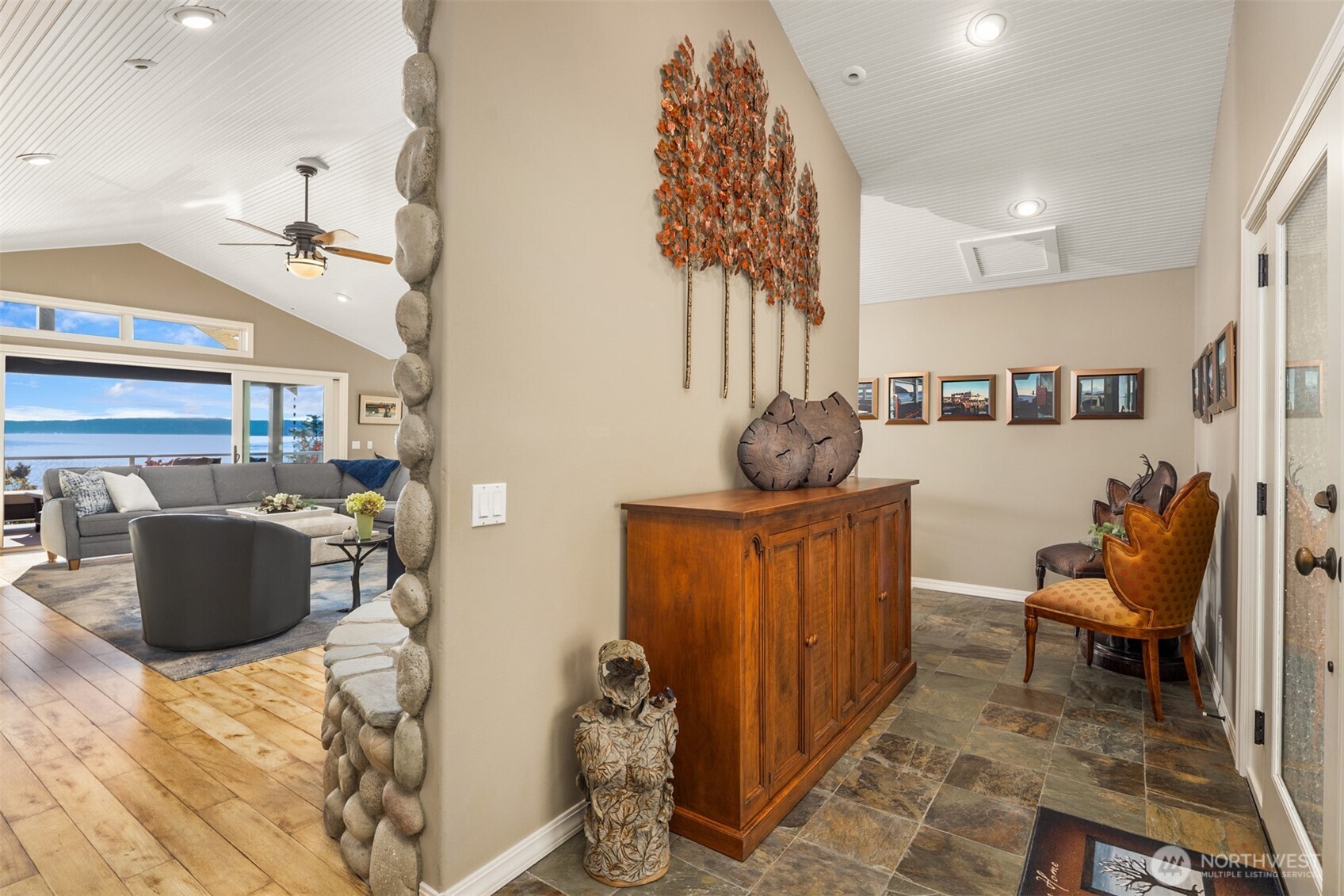 371 Vine Street Property Photo 6